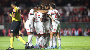 Elenco do São Paulo em partida contra o Athletico-PR - Paulo Pinto/SaoPauloFC/Flickr