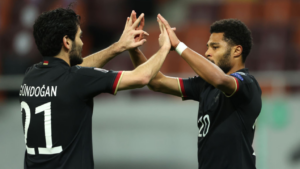 Gnabry comemorando gol feito pela Alemanha nas Eliminatórias para a Copa do Mundo - GettyImages