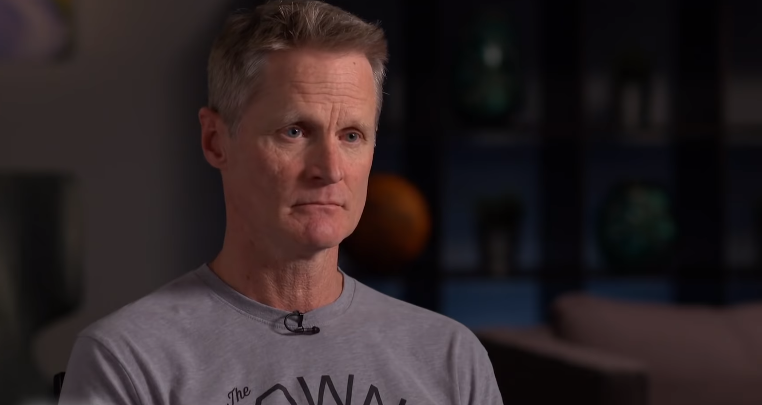Steve Kerr rebate declaração de Michael Jordan sobre Scottie Pippen - YouTube