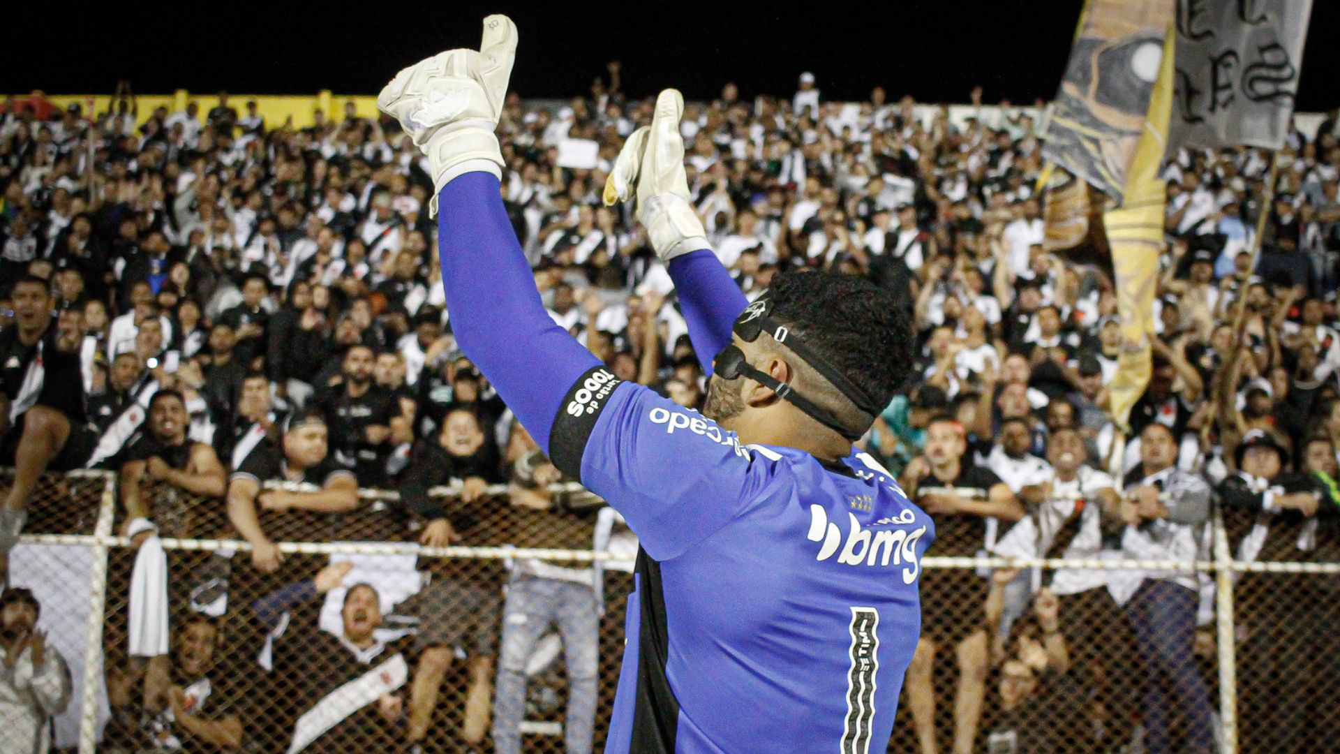 Thiago Rodrigues foi comparado a Gordon Banks durante jogo do Vasco contra o Ituano - Matheus Lima/Vasco