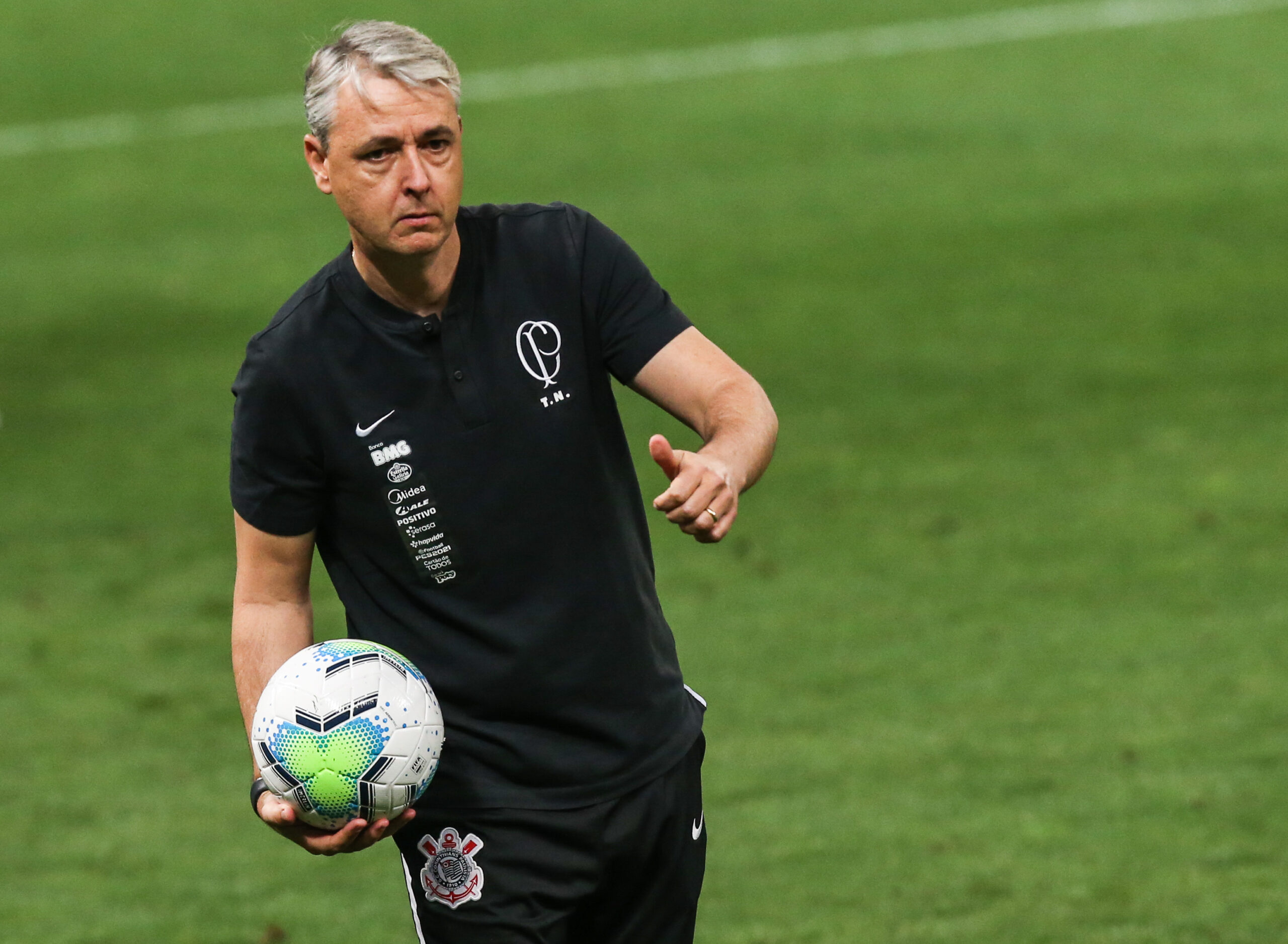 Tiago Nunes na época em que treinava o Corinthians - Getty Images