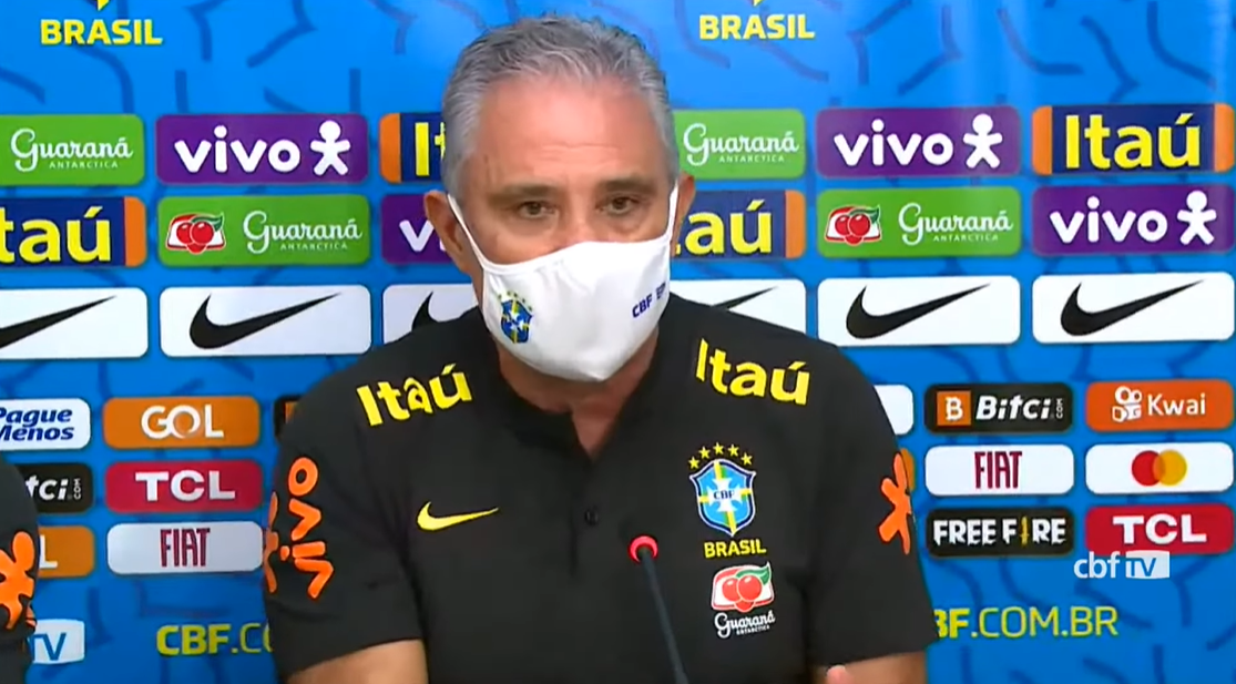 Tite, técnico da Seleção Brasileira durante entrevista coletiva - Transmissão Youtube/CBF TV