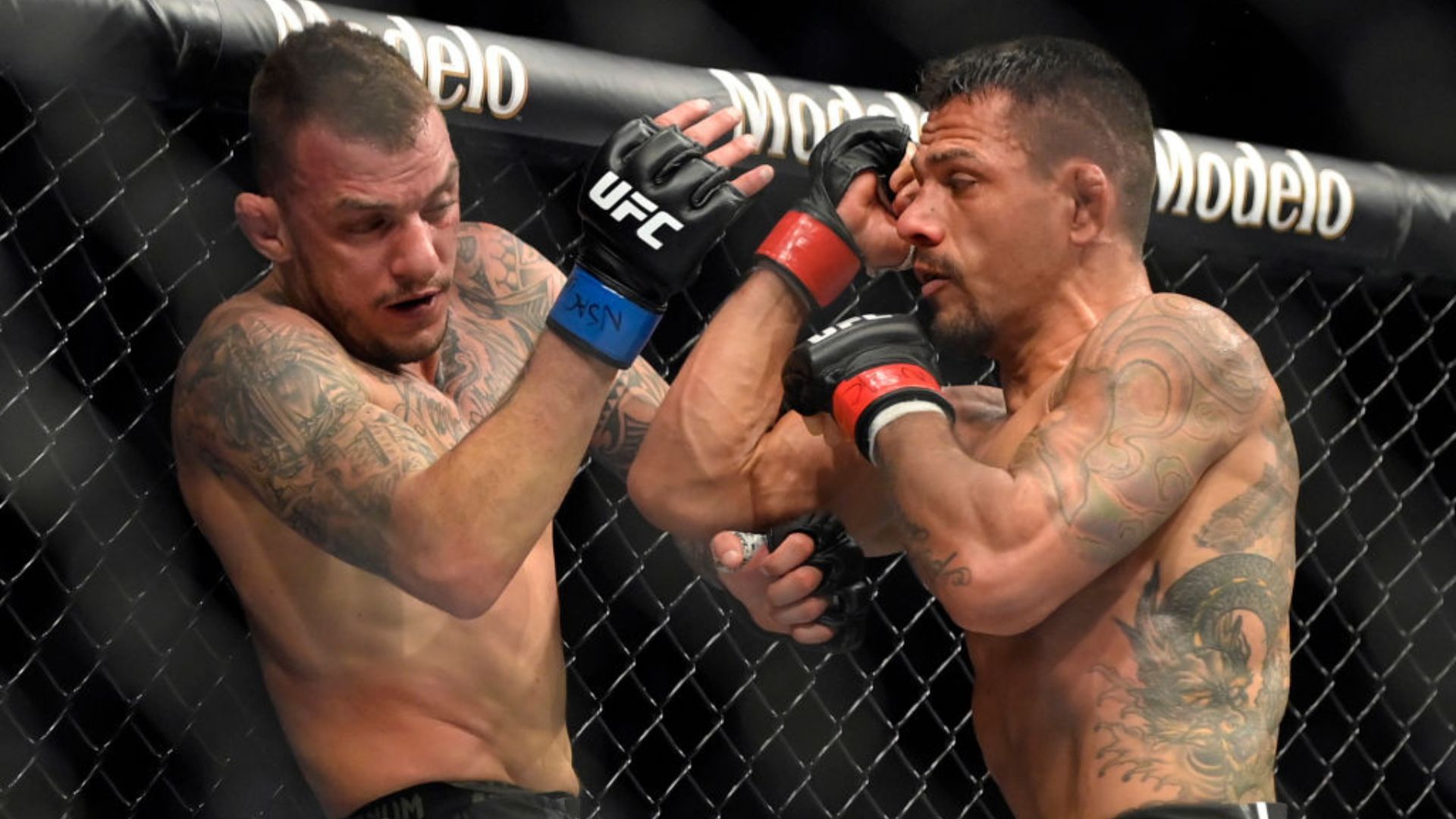 UFC na luta entre Rafael dos Anjos e Rafael Fiziev - GettyImages