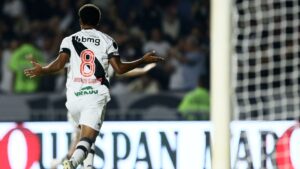 O Vasco atropelou o CRB na Série B do Brasileirão e Andrey Santos foi o principal destaque - Daniel Ramalho / CRVG / Flickr