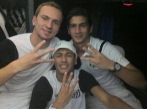 Zé Love atuou ao lado de Neymar e Ganso no Santos - Instagram