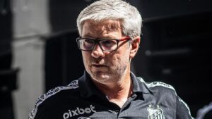 Odair Hellmann abriu o jogo sobre mercado da bola no Santos; veja detalhes - Raul Baretta/ Santos