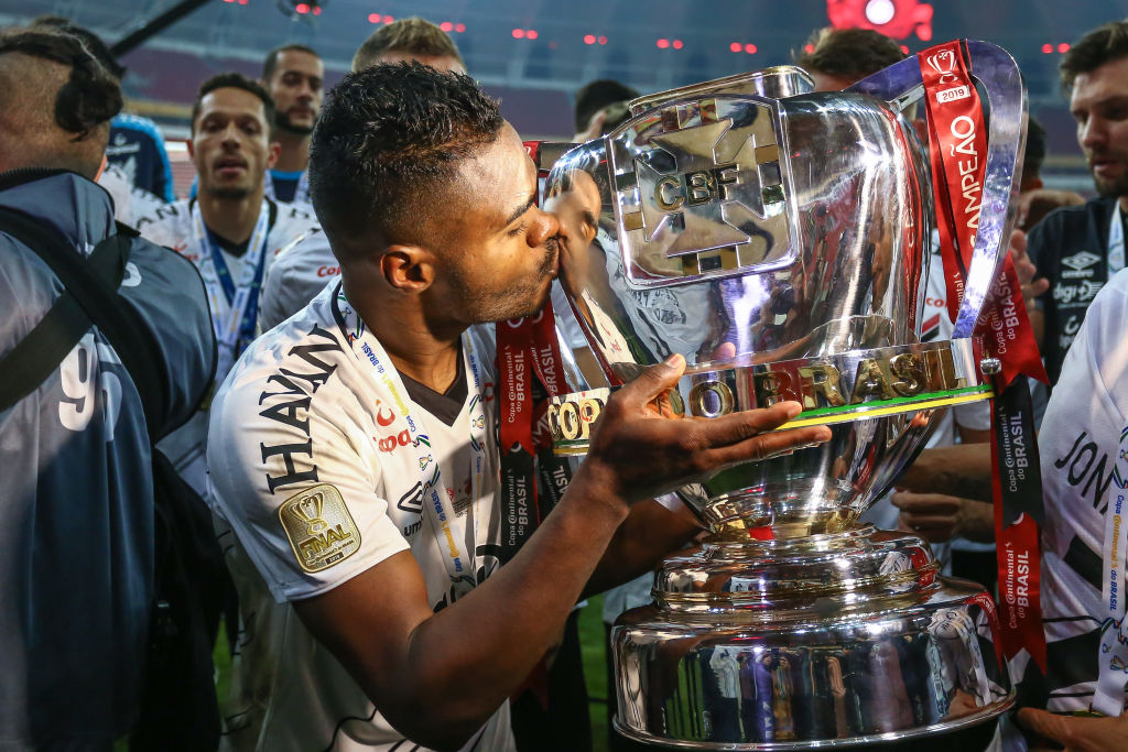 Grêmio faz consulta no Athletico por Nikão - GettyImages