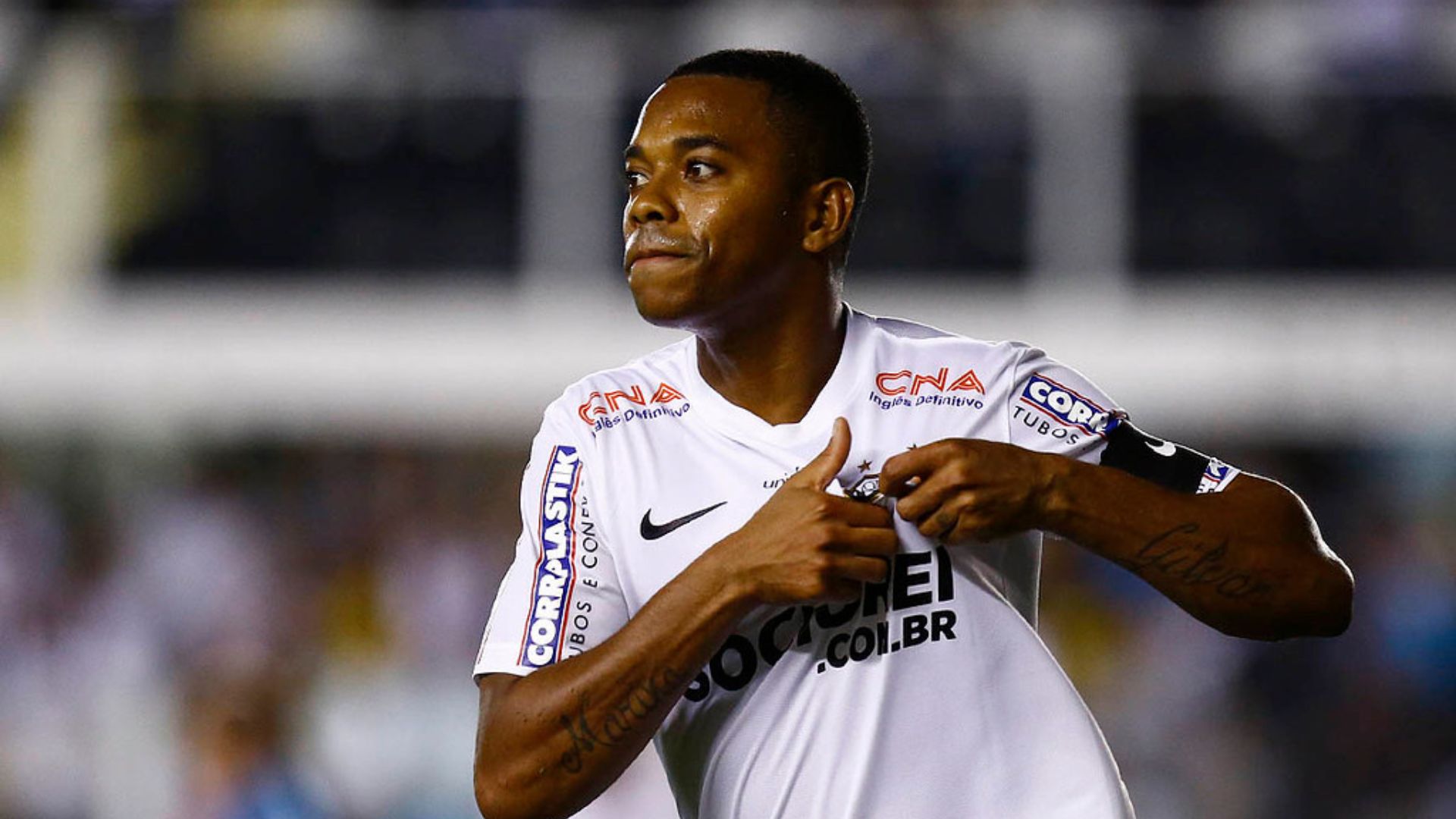 Robinho ainda não cumpriu a pena dada pela Justiça italiana - Ricardo Saibun / Santos FC / Flickr