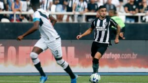 Titular do Botafogo sofre lesão grave e terá que passar por cirurgia - Vitor Silva / Botafogo