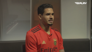Lucas Veríssimo, jogador do Benfica, comandado por Jorge Jesus - Transmissão Benfica TV