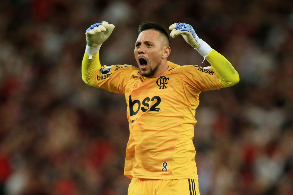 Nome de Diego Alves, do Flamengo, está sendo especulado na Juventus - GettyImages