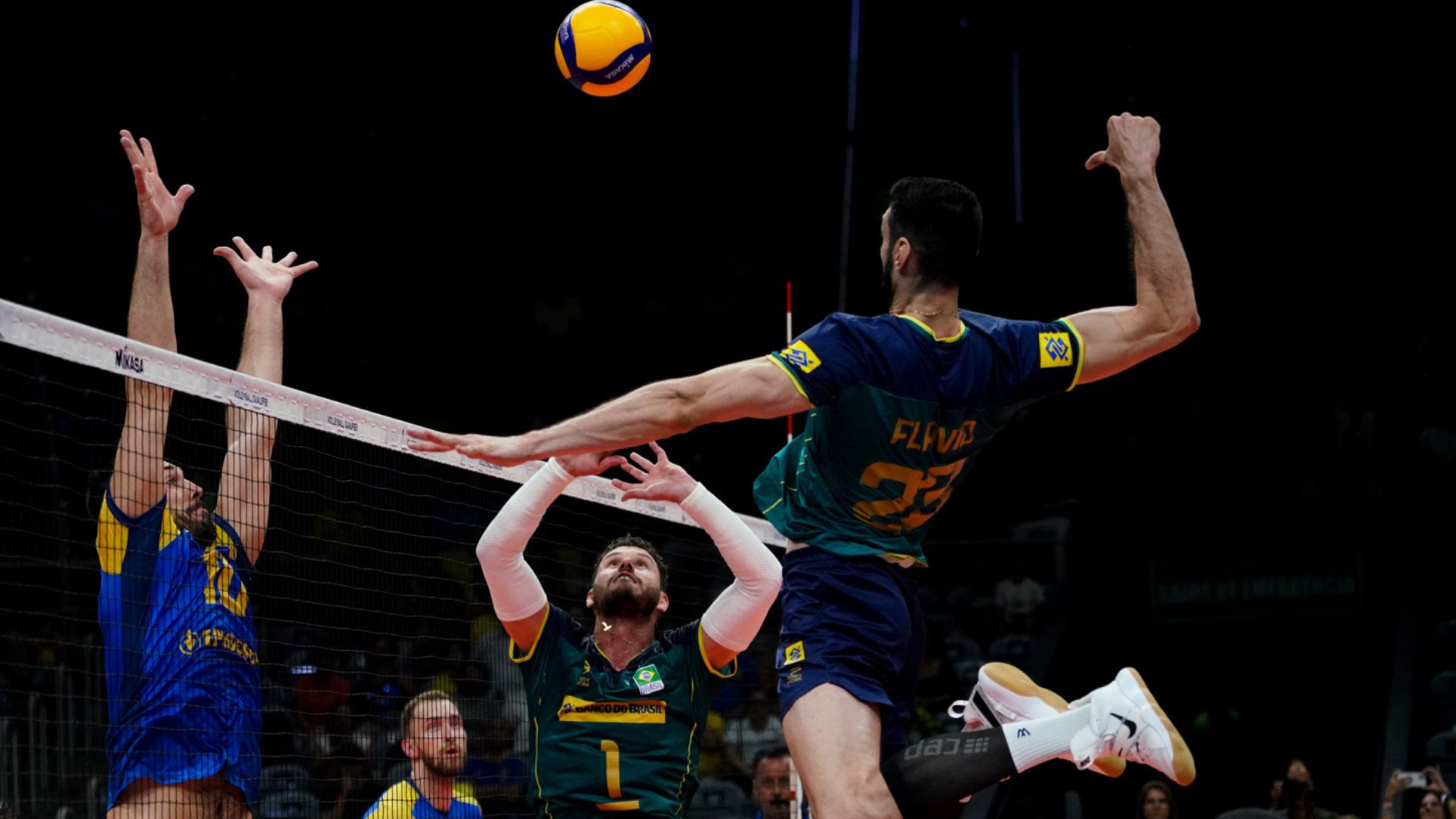 Brasil entra em quadra novamente nesta sexta-feira, 06 - Mauricio Val / FVImagem / CBV