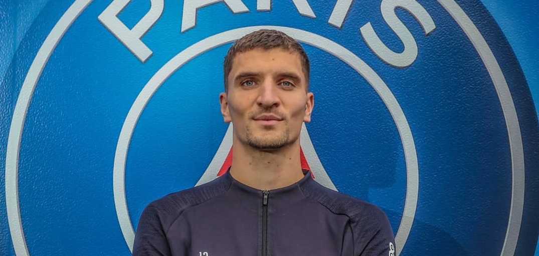 Lateral-direito não renovará seu contrato com o time do Parque dos Príncipes - Instagram