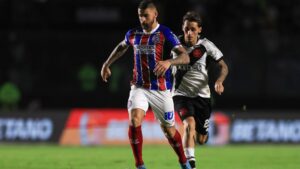 Atacante do Bahia, Everaldo colidiu o seu carro em um cavalo e sofreu um acidente durante a manhã desta quarta-feira, 14 - GettyImages