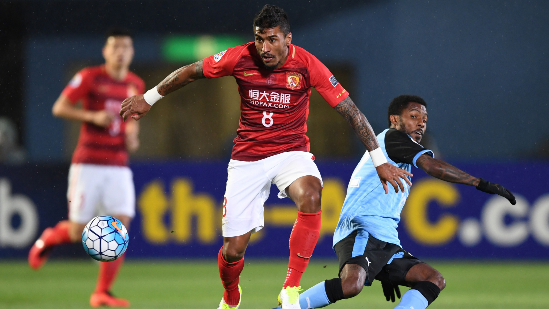 Paulinho se aproxima de ser anunciado pelo Corinthians - Getty Images