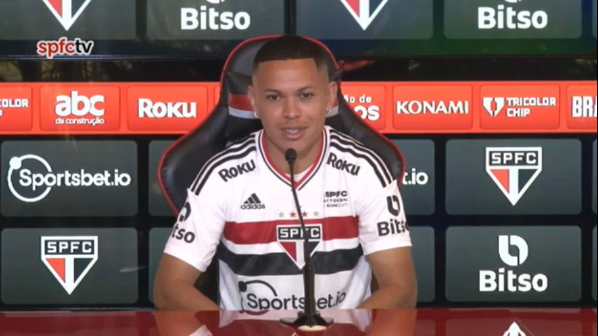 Marcos Guilherme é apresentado no São Paulo - Reprodução/Youtube