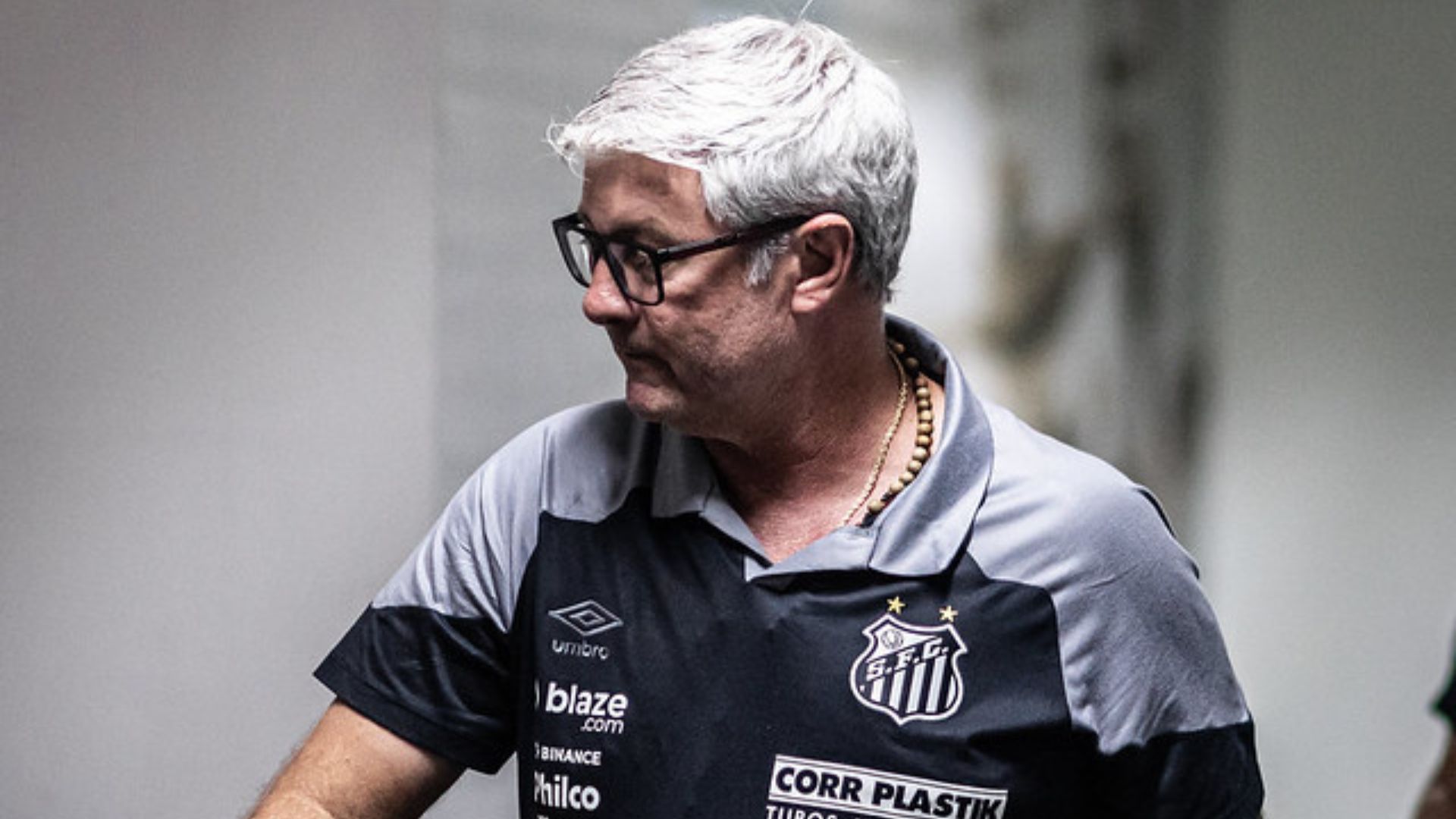 Odair Hellmann e Santos terão uma longa quinta-feira, 22, após a derrota para o Corinthians no Brasileirão - Raul Baretta/ Santos