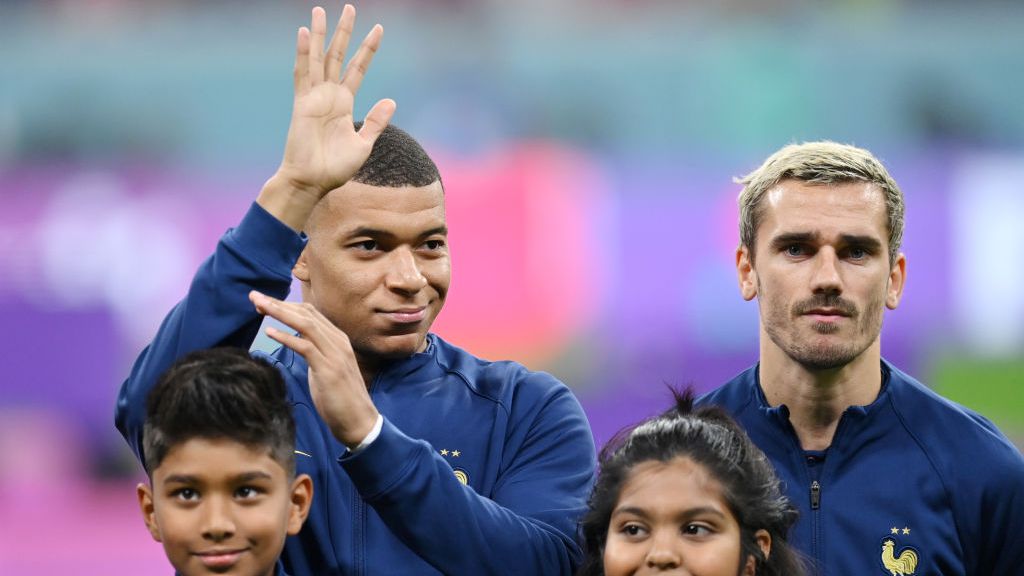 Antes de França x Marrocos, Mbappé vira meme no elenco da seleção francesa - GettyImages