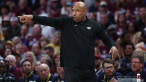 Após a derrota dos Lakers para os Nuggets, Darvin Ham entendeu como pode parar Jokic - GettyImages