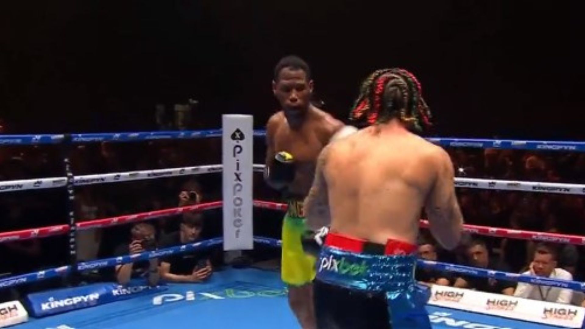 Whindersson Nunes foi dominado por King Kenny na noite deste sábado, 15, nas semifinais do High Stakes - Reprodução/DAZN