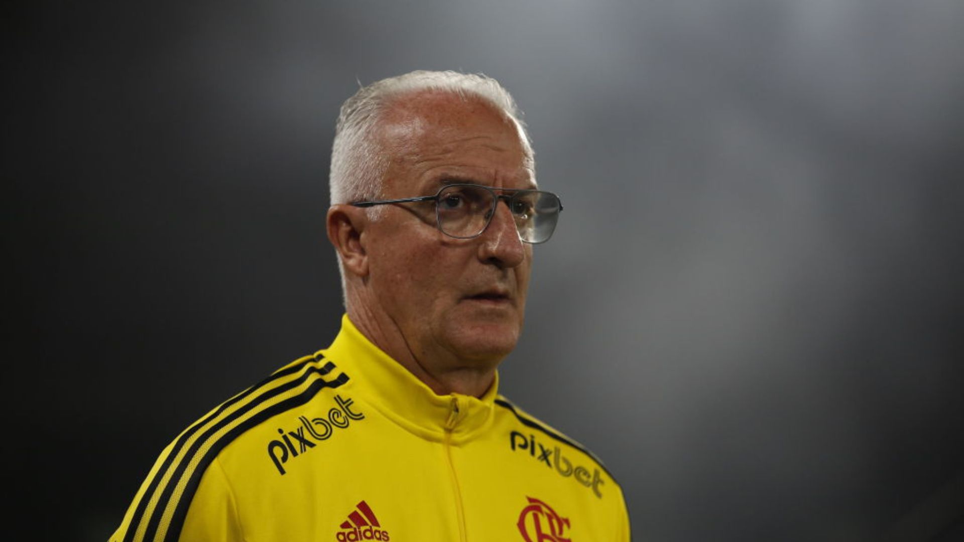 Dorival Jr deu uma dica para o Flamengo e pediu atenção ao elenco após a derrota do São Paulo na Sul-Americana - GettyImages