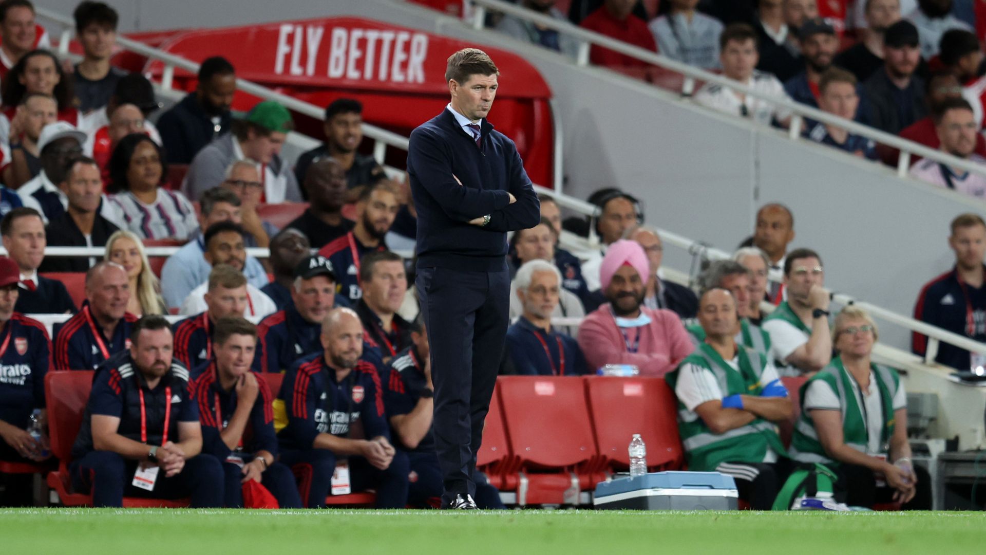 Gerrard confirmou que Douglas Luiz pode ser vendido - Getty Images