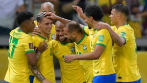 Jogador da seleção termina relacionamento após caso com DJ - Getty Images