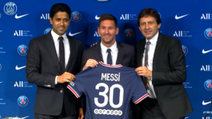 Presidente do PSG, Nasser Al-Khelaïfi, Messi e o diretor Leonardo - Transmissão PSG TV