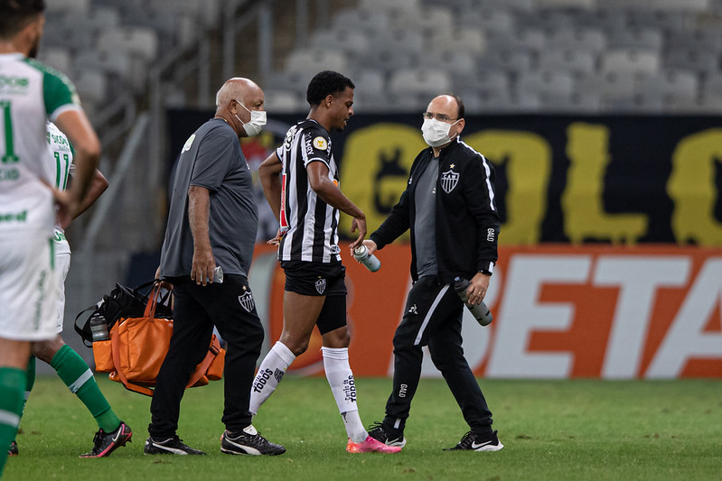 Keno saiu irritado com decisão de Cuca no empate do Atlético-MG contra a Chapecoense - Pedro Souza/Atlético Mineiro
