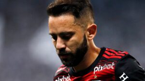 Everton Ribeiro em partida do Flamengo - Getty Images