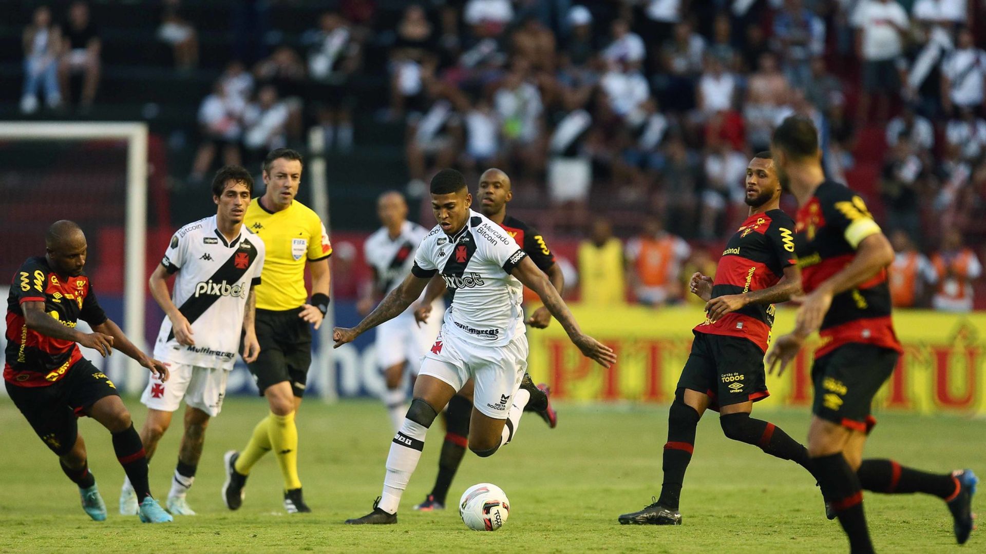 Sport x Vasco movimentou a rodada da Série B - Daniel Ramalho / CRVG / Flickr