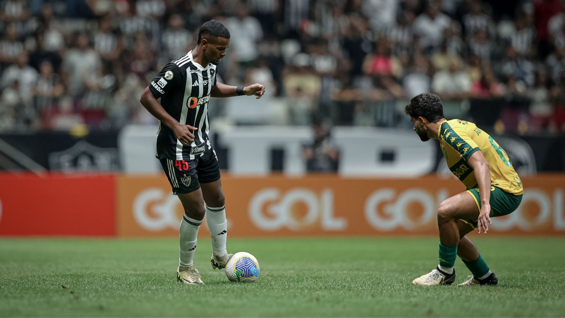 Alisson em ação pelo Atlético-MG contra o Cuiabá (Crédito: Pedro Souza / Atlético)