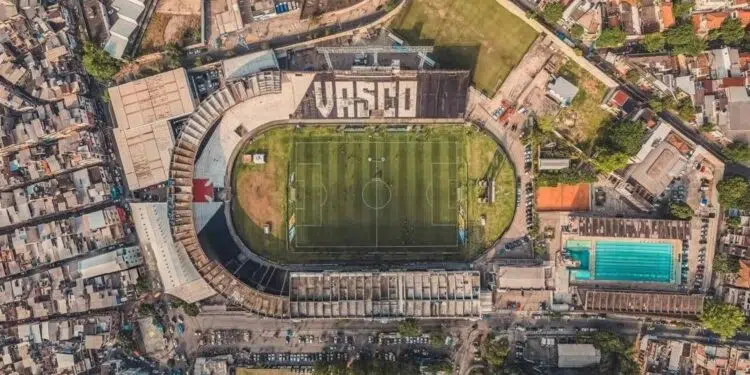 O Vasco da Gama está prestes a se despedir de São Januário, seu icônico estádio, antes da aguardada reforma de modernização.