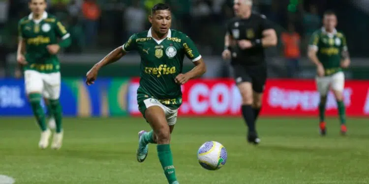 O atacante Rony acredita que o Palmeiras está mentalmente preparado para enfrentar o Botafogo nesta quarta-feira, às 21h30, no Estádio Nilton Santos, pelo jogo de ida das oitavas de final da Conmebol Libertadores.