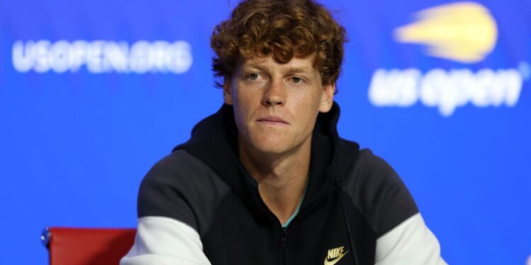 Jannik Sinner, tenista número um do mundo, se pronunciou pela primeira vez após divulgação de falha no teste antidoping duas vezes, durante o Indian Wells, em março deste ano.