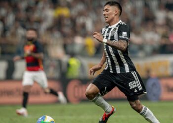 O médico do Atlético-MG, Rodrigo Lasmar, comentou sobre a recente cirurgia de Matías Zaracho.