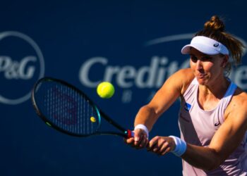 Bia Haddad foi eliminada nesta quarta-feira (14) na estreia do Aberto de Cincinnati, nos Estados Unidos.