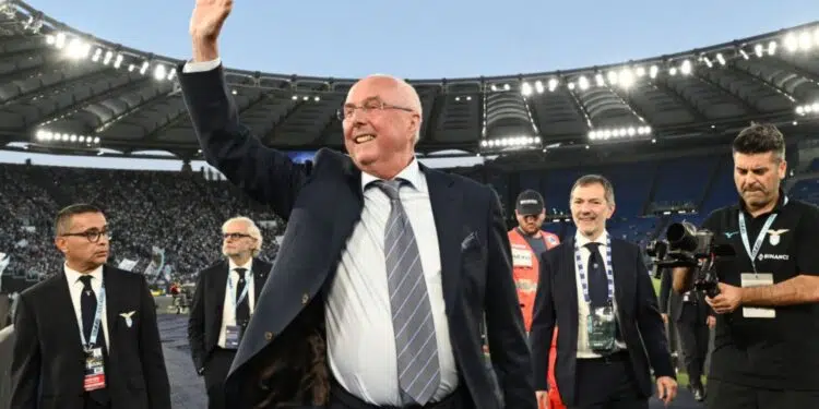Nesta segunda-feira, 26, Sven-Göran Eriksson faleceu aos 76 anos. O ex-treinador lidava com um câncer no pâncreas, cujo quadro se tornou irreversível.