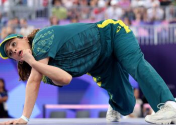 Após a b-girl australiana Rachael Gunn, conhecida no mundo do breaking como Raygun, ter sido alvo de piadas nas redes sociais devido à sua apresentação na Olimpíada de Paris, a reação dos australianos foi rápida.