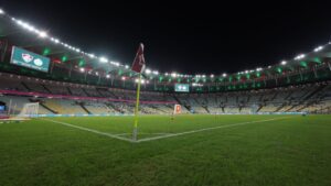 O Estádio do Maracanã, palco de importantes eventos esportivos, é novamente centro de uma decisão importante. Um novo regulamento, solicitado pela Loteria do Estado do Rio de Janeiro (Loterj), visa o cumprimento da legislação vigente no Brasil, especialmente no que tange à tributação.