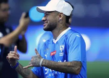 Na última segunda-feira, o canal espanhol Jijantes divulgou que Neymar, atualmente jogador do Al-Hilal, teria se oferecido para retornar ao Barcelona, onde brilhou por anos.