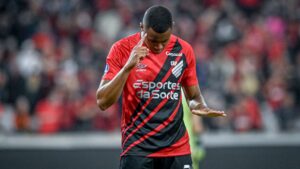 Nesta quinta-feira (15), o Athletico-PR recebeu, na Ligga Arena, o Belgrano-ARG pela partida de ida das oitavas de final da Copa Sul-Americana 2024.