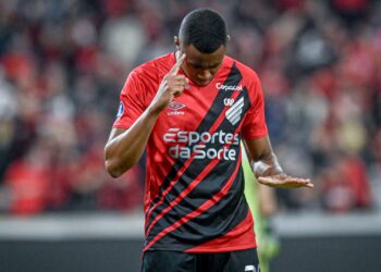 Nesta quinta-feira (15), o Athletico-PR recebeu, na Ligga Arena, o Belgrano-ARG pela partida de ida das oitavas de final da Copa Sul-Americana 2024.