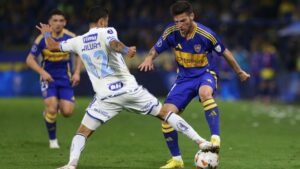 Nesta quinta-feira (15), o Cruzeiro visitou o Boca Juniors, na Bombonera, pela partida de ida das oitavas de final da Copa Sul-Americana 2024. Em um jogo pouco emocionante, os xeneizes fizeram valer a mística argentina e saíram na frente com gol de Edinson Cavani.