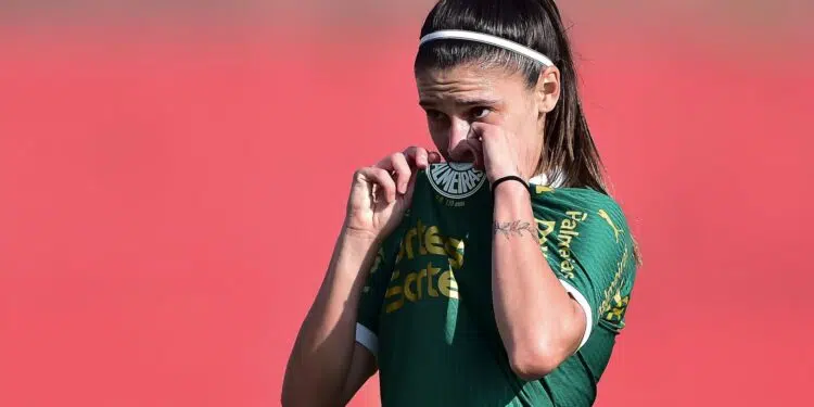 O Palmeiras garantiu sua vaga nas semifinais do Brasileirão Feminino após uma partida emocionante nesta quarta-feira (28) à tarde, em Jundiaí.