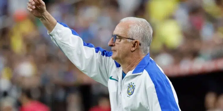 Nesta sexta-feira (23), o técnico Dorival Júnior anunciou a convocação da Seleção Brasileira para os confrontos contra Equador e Paraguai, em setembro, pelas eliminatórias da Copa do Mundo de 2026.