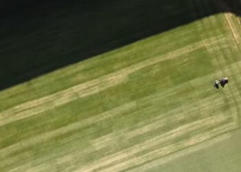 O Atlético-MG pode transferir a partida contra o Fluminense, marcada para o próximo sábado pelo Campeonato Brasileiro, para outro estádio, devido às más condições do gramado da Arena MRV.