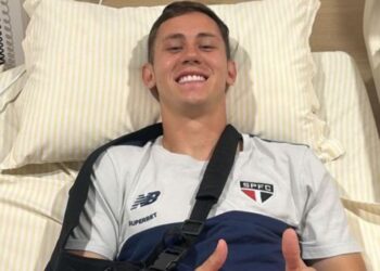 O lateral-esquerdo Patryck Lanza, do São Paulo, sofreu uma grave lesão na clavícula durante o clássico contra o Palmeiras, ocorrido no último domingo.