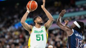 Destaque do Brasil no Pré-Olímpico de Riga e nos Jogos de Paris, o ala-pivô Bruno Caboclo, de 28 anos e 2,08m de altura, já definiu seu próximo destino no basquete.