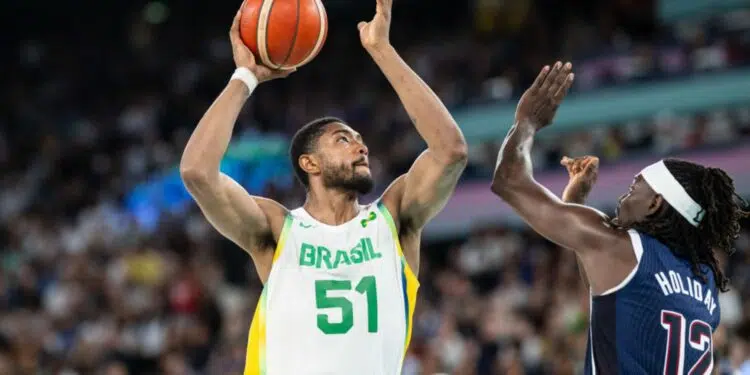 Destaque do Brasil no Pré-Olímpico de Riga e nos Jogos de Paris, o ala-pivô Bruno Caboclo, de 28 anos e 2,08m de altura, já definiu seu próximo destino no basquete.
